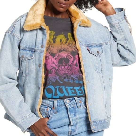 Levi's Jackets & Blazers - NWT-Levi's Oversize Reversible Faux Fur & Denim